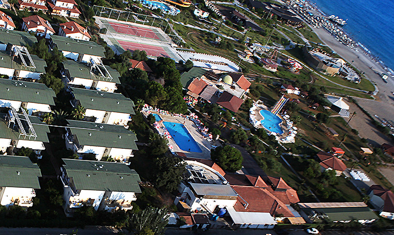 Club Serena Beach